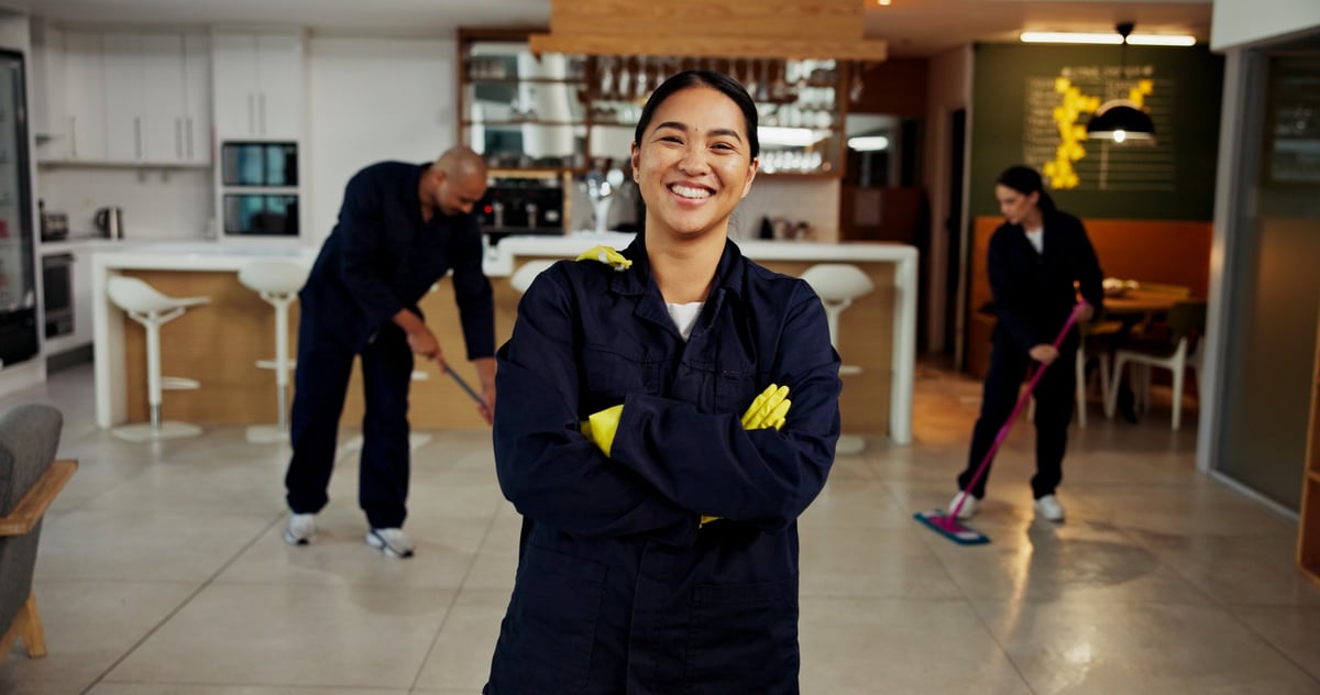 BR Cleaning team member